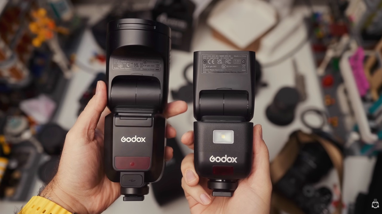 Godox V480S compact size comparison with full-size flash